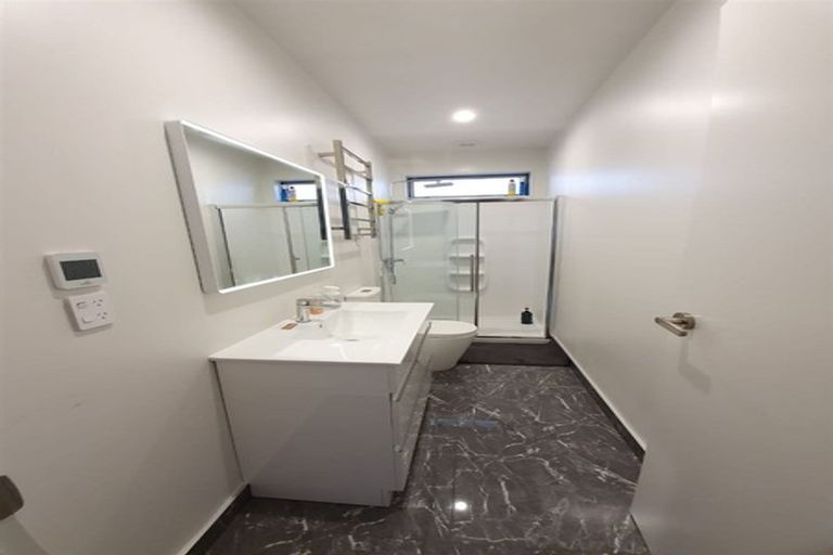 Photo of property in 40d Tomo Street, New Lynn, Auckland, 0600
