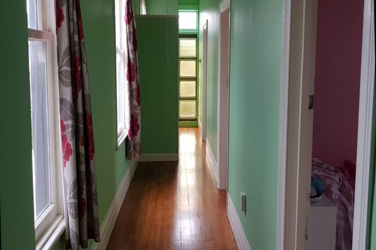 Photo of property in 19 Bedford Street, Patea, 4520