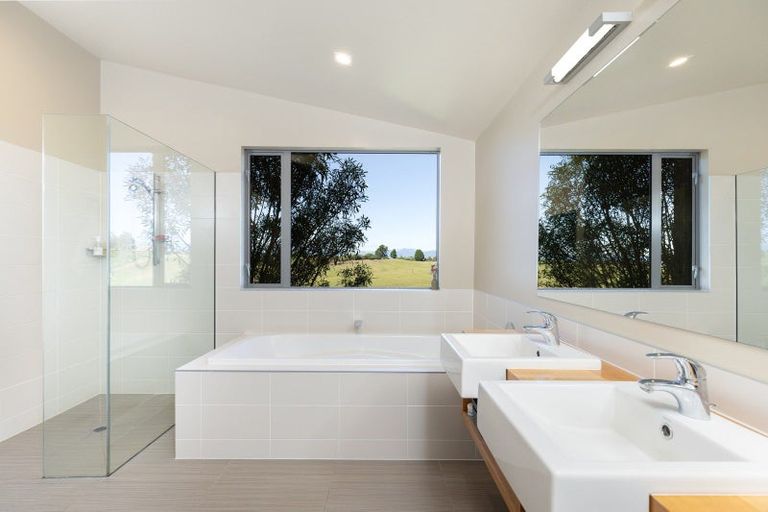 Photo of property in 128 Horton Road, Tasman, Upper Moutere, 7173