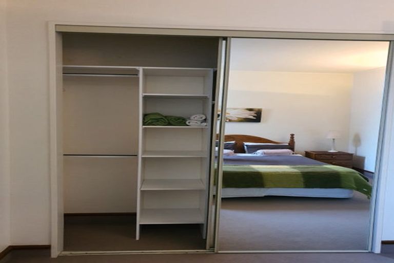 Photo of property in 37u5 Majoribanks Street, Mount Victoria, Wellington, 6011