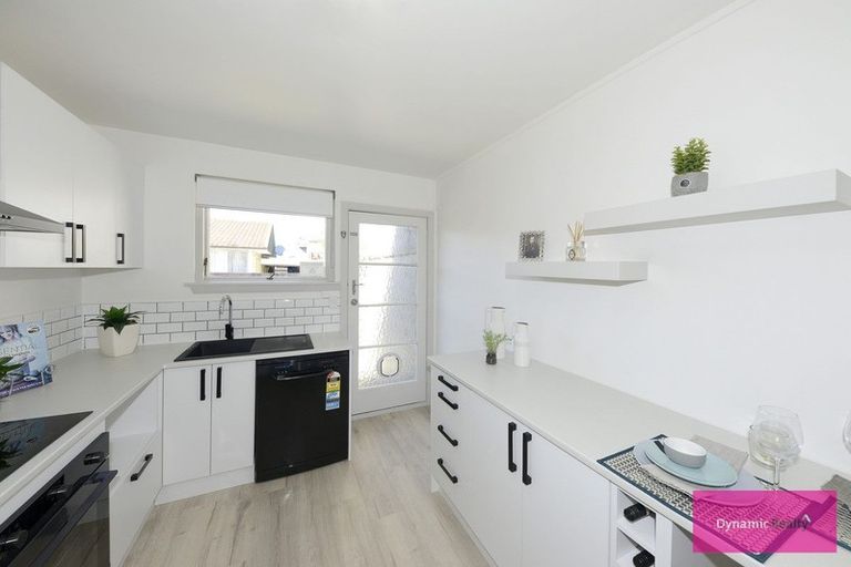 Photo of property in 2/32 Mona Vale Avenue, Riccarton, Christchurch, 8011