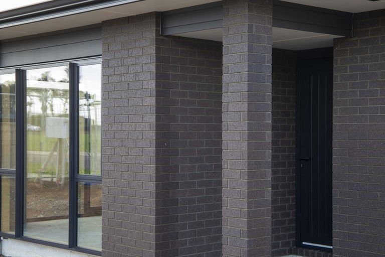 Photo of property in 12 Booker Drive, Tuakau, 2121