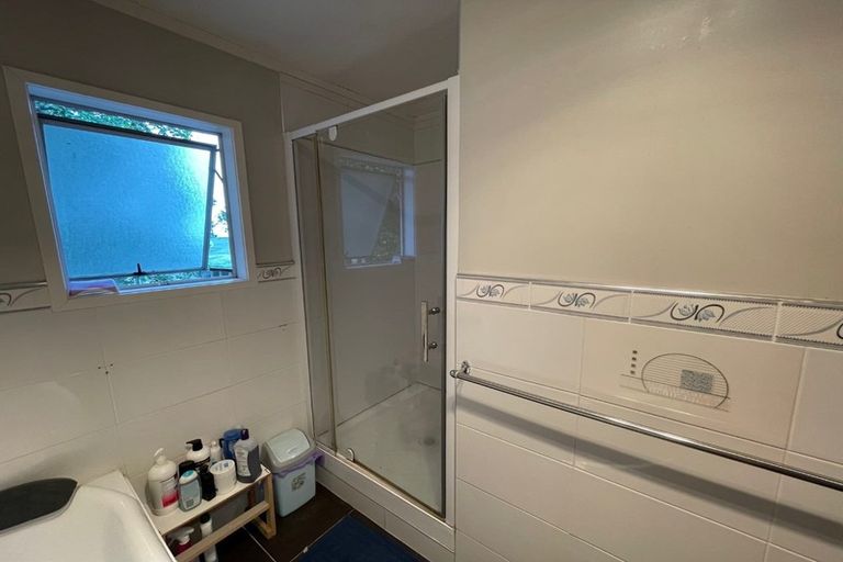 Photo of property in 94a Great South Road, Manurewa, Auckland, 2102