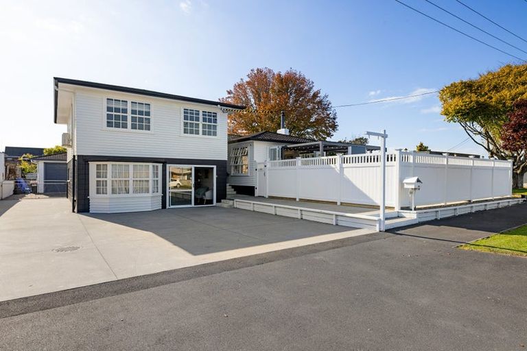 Photo of property in 166 Sandwich Road, St Andrews, Hamilton, 3200