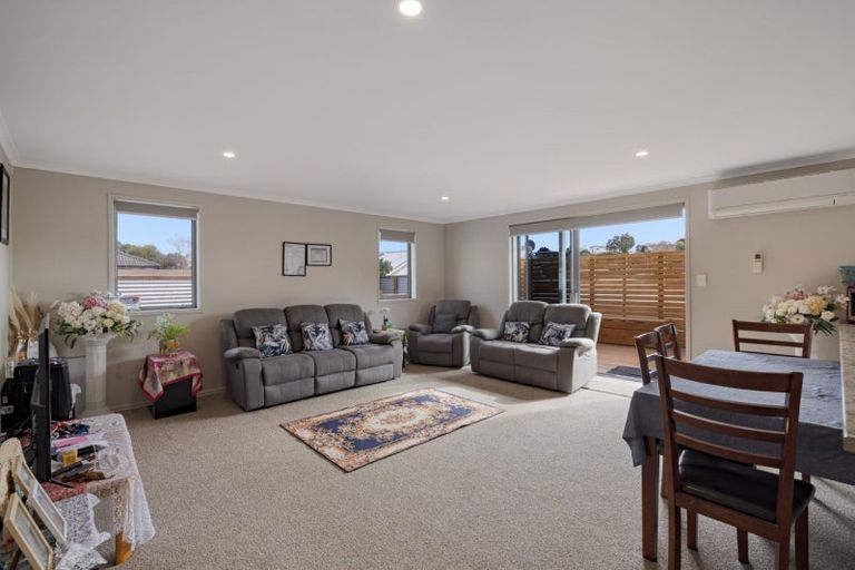 Photo of property in 121 Sutherland Road, Brookfield, Tauranga, 3110