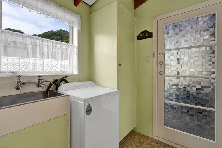 Photo of property in 23a Fulford Street, New Plymouth, 4310