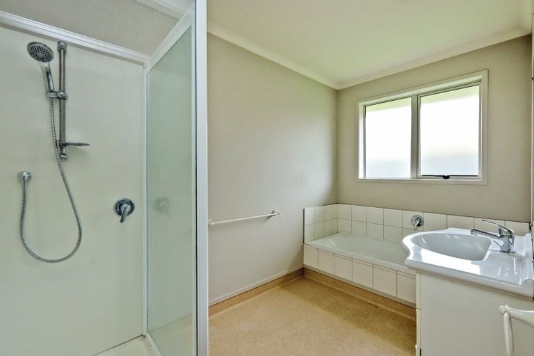 Photo of property in 17c Meeanee Road, Taradale, Napier, 4112