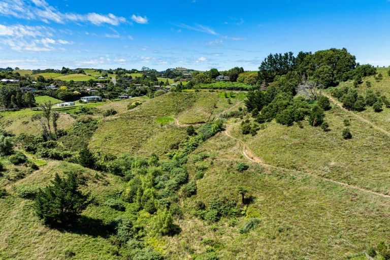 Photo of property in 359ra Kaitemako Road, Welcome Bay, Tauranga, 3175