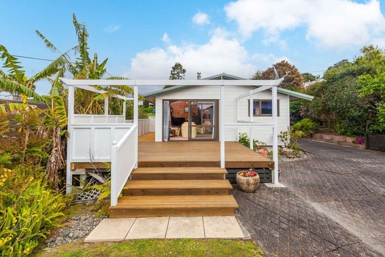 Photo of property in 45 Matai Road, Stanmore Bay, Whangaparaoa, 0932