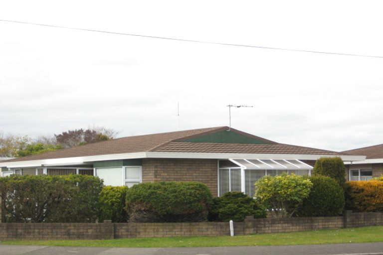 Photo of property in 177 Tukapa Street, Westown, New Plymouth, 4310