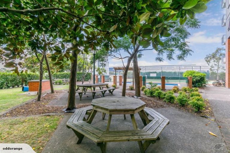 Photo of property in 2o/10 Crown Lynn Place, New Lynn, Auckland, 0600