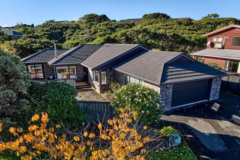 Photo of property in 26 Musket Lane, Whitby, Porirua, 5024