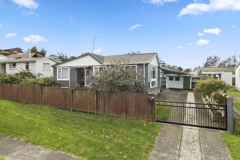 Photo of property in 5a James Cook Drive, Welcome Bay, Tauranga, 3112