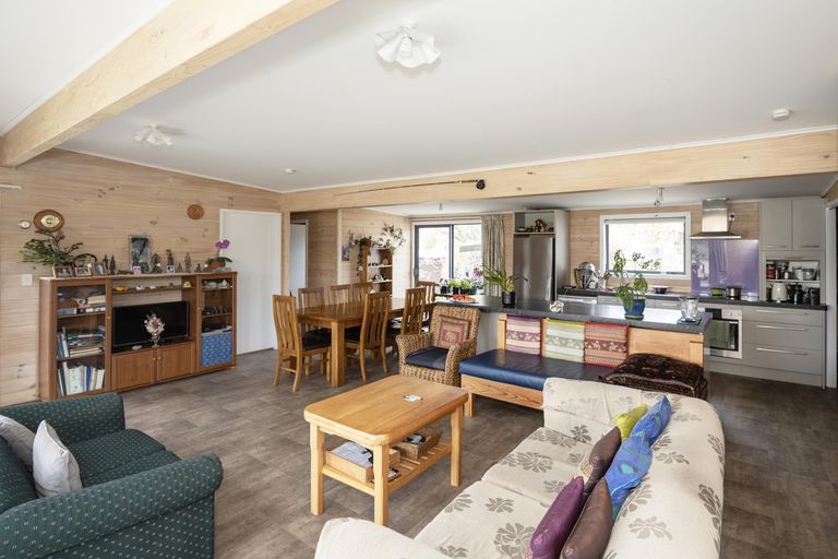 Photo of property in 2 East Road, Otematata, 9412