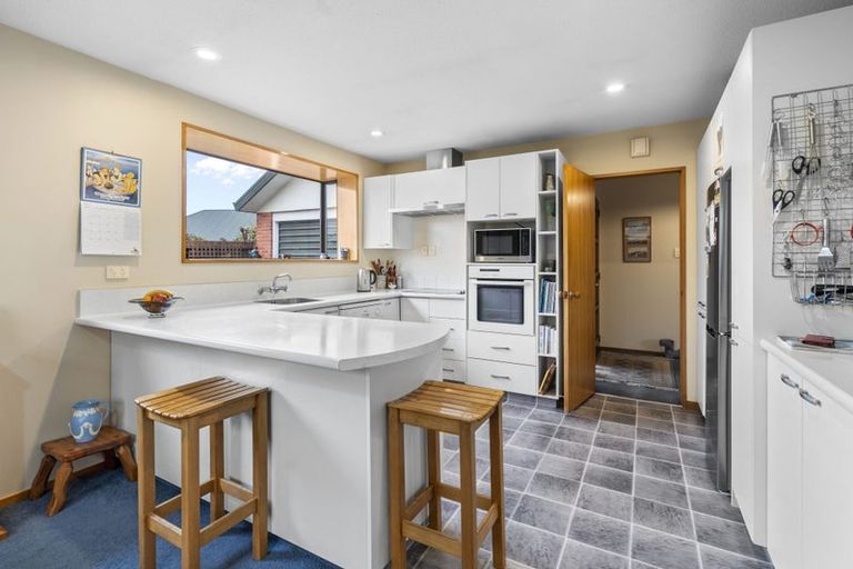 Photo of property in 19 O'connor Place, Burnside, Christchurch, 8053