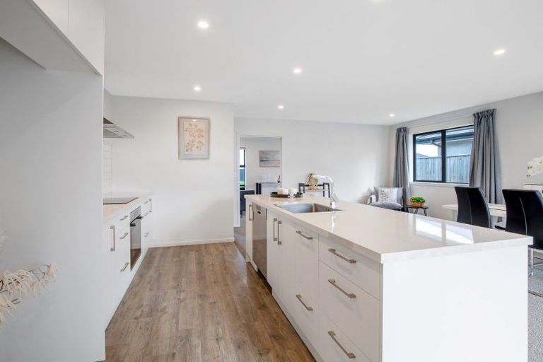 Photo of property in 7 Chris Drive, Rolleston, 7614