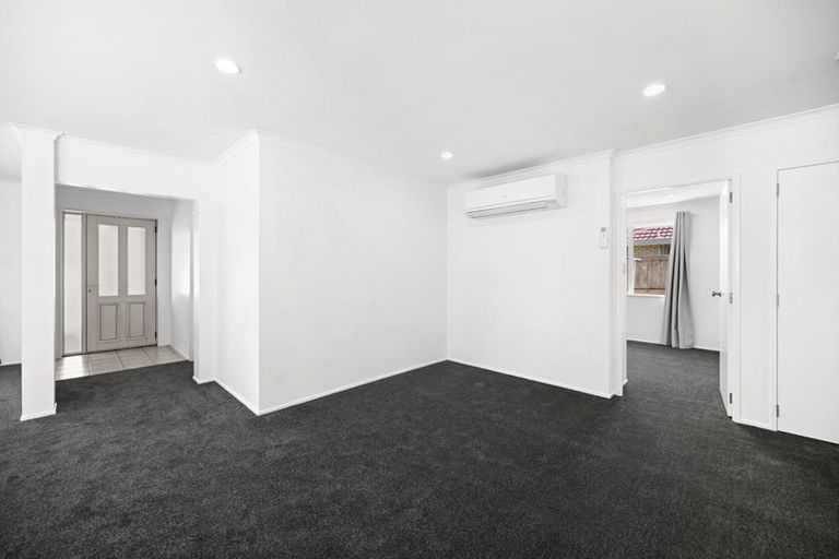 Photo of property in 11 Chancery Close, Hamilton East, Hamilton, 3216