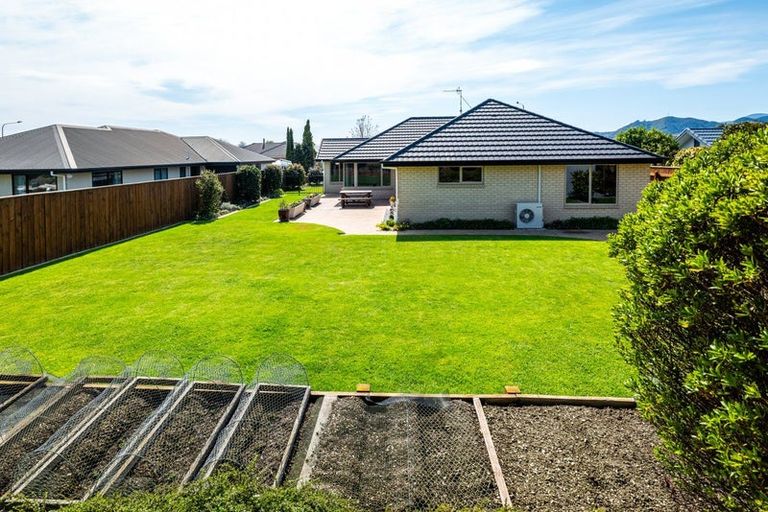 Photo of property in 13 Kendall View, Stoke, Nelson, 7011