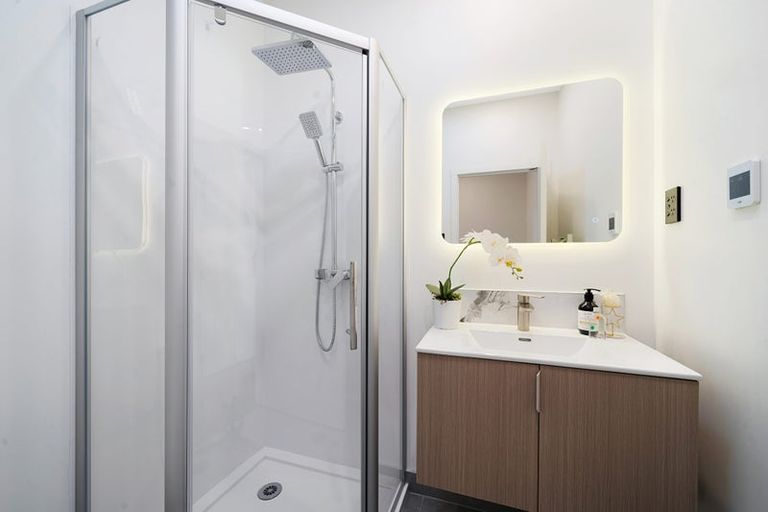 Photo of property in 10/52 Newington Road, Henderson, Auckland, 0612