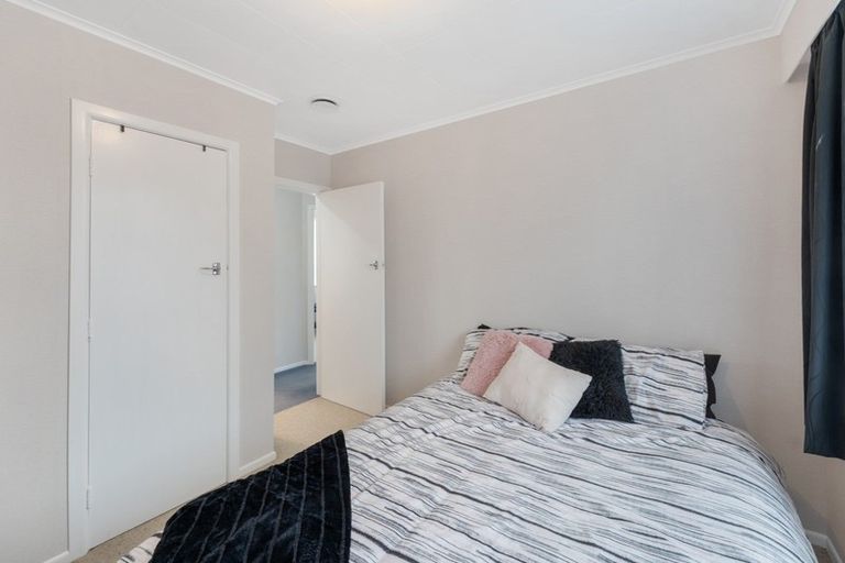 Photo of property in 2 Surrey Street, Stratford, 4332