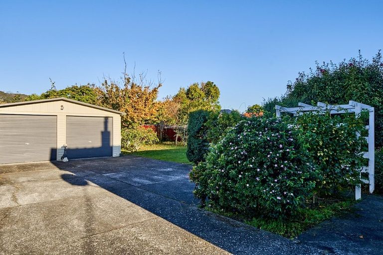 Photo of property in 1174 Taita Drive, Taita, Lower Hutt, 5011