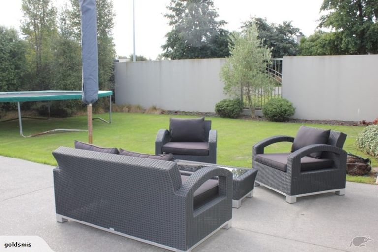 Photo of property in 2 Prebblewood Drive, Prebbleton, 7604