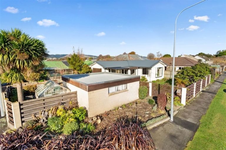 Photo of property in 1 Glynne Crescent, Spreydon, Christchurch, 8024