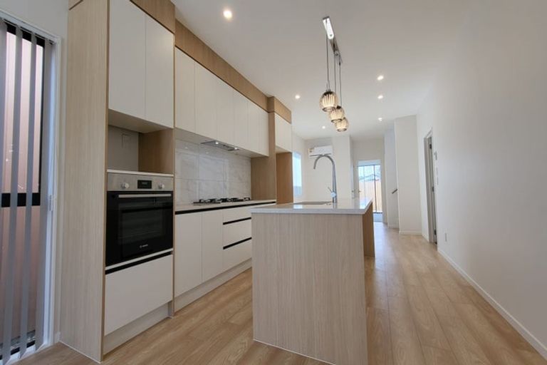 Photo of property in 10 Tetekura Street, Takanini, 2110