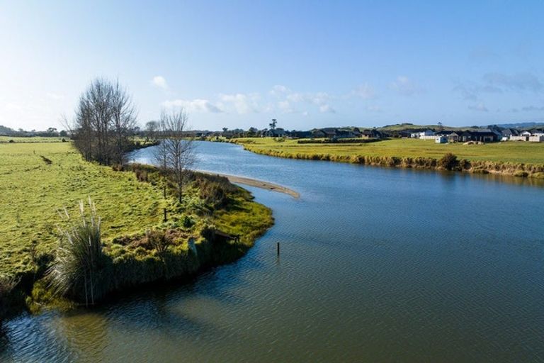 Photo of property in 38 Ferry Road, Waipu, 0510