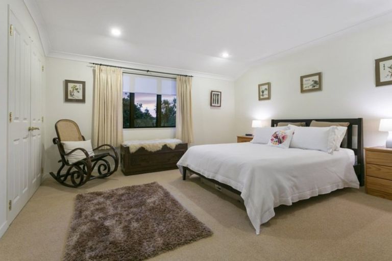 Photo of property in 89 Te Wharau Drive, Greenhithe, Auckland, 0632