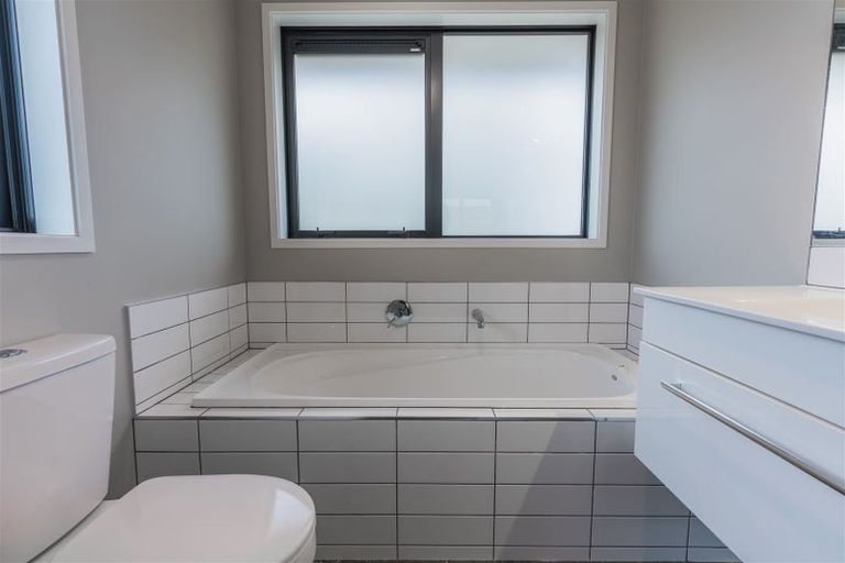 Photo of property in 130 Rowses Road, Aranui, Christchurch, 8061