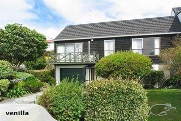 Photo of property in 6a Makatote Grove, Churton Park, Wellington, 6037