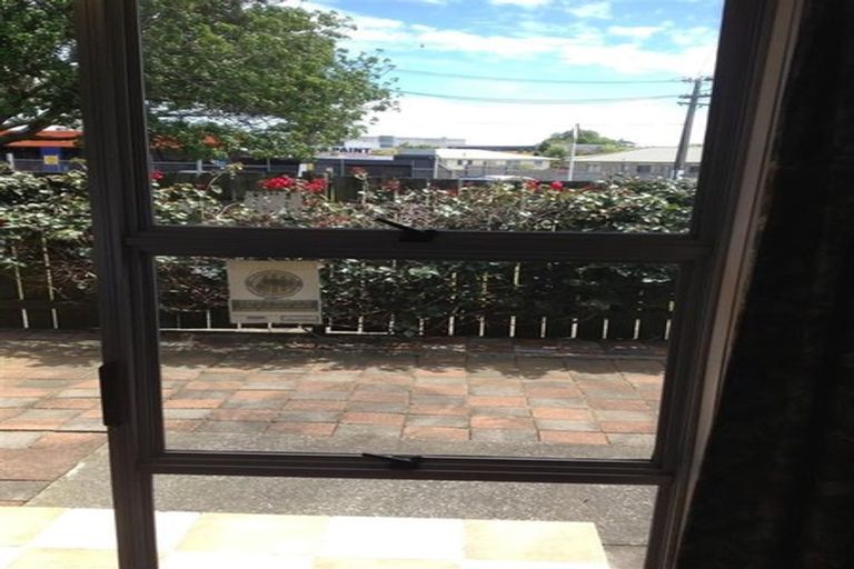 Photo of property in 4/1a Thomas Road, Mangere, Auckland, 2022