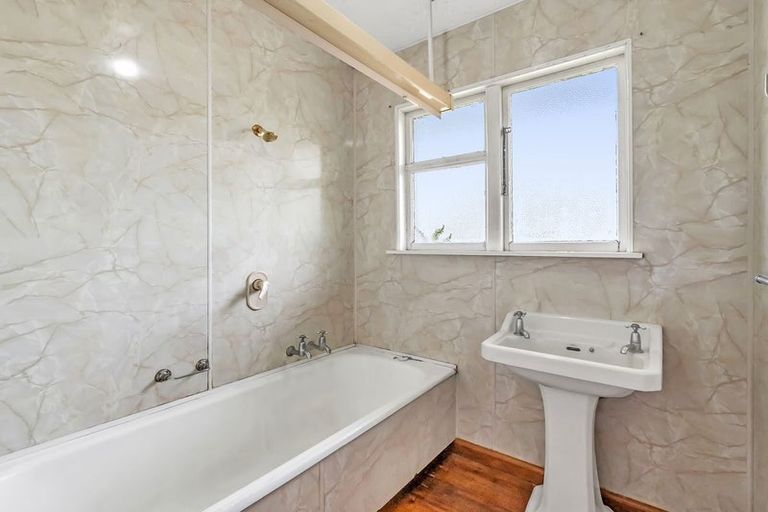 Photo of property in 1/5 Newland Street, Hoon Hay, Christchurch, 8025