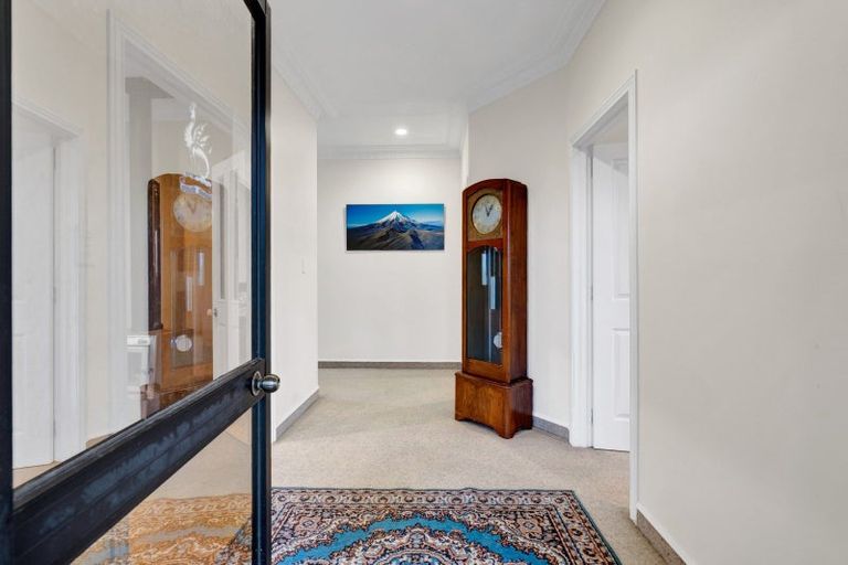 Photo of property in 23f Veale Road, Frankleigh Park, New Plymouth, 4310