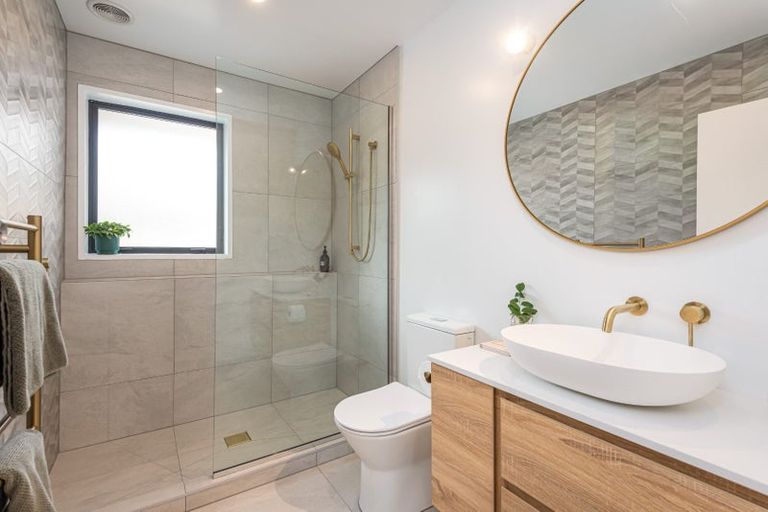 Photo of property in 1/48 Jeffreys Road, Fendalton, Christchurch, 8052