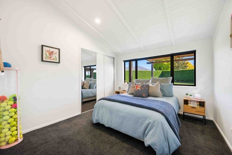 Photo of property in 1 Hall Road, Bannockburn, Cromwell, 9384