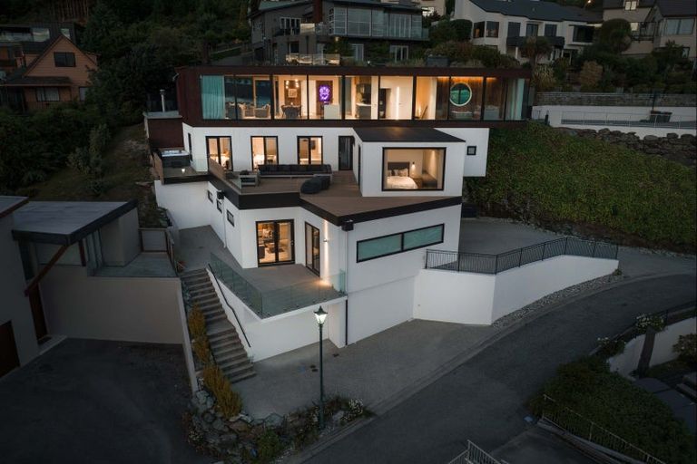 Photo of property in 32 Edinburgh Drive, Queenstown, 9300