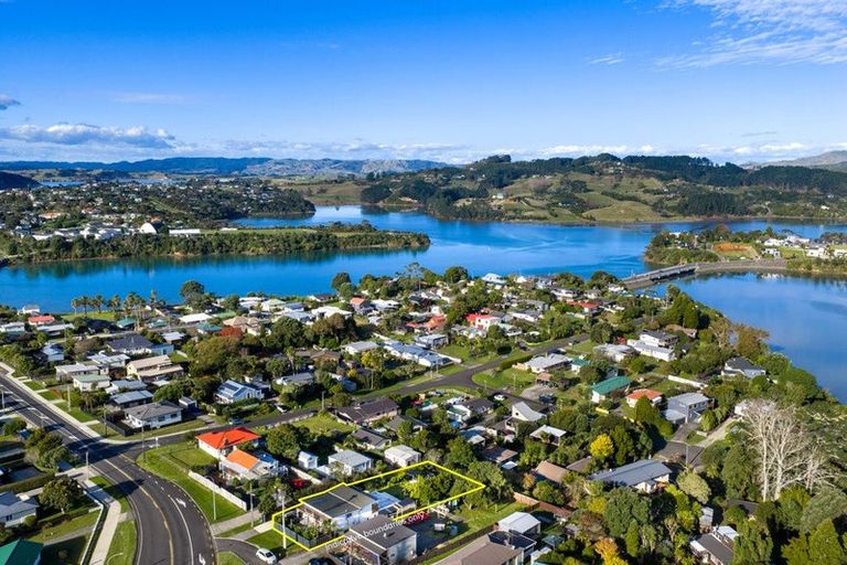 Photo of property in 70 Wainui Road, Raglan, 3225