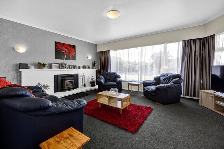 Photo of property in 161 South Road, Hawera, 4610