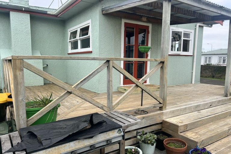 Photo of property in 50 Mcphee Street, Dannevirke, 4930