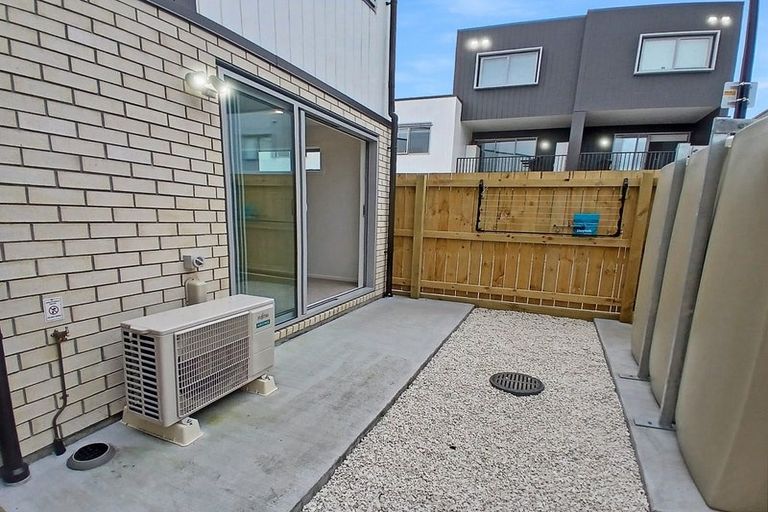 Photo of property in 10 Ngae Place, Mangere East, Auckland, 2024