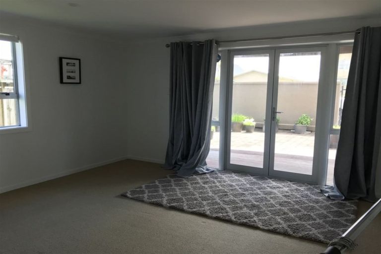 Photo of property in 44 Motiti Road, Papamoa Beach, Papamoa, 3118