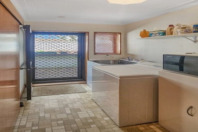 Photo of property in 2/505 Fitzroy Avenue, Hastings, 4122