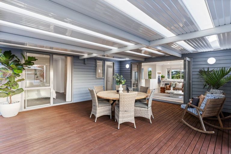 Photo of property in 6 Andre Rise, Stanmore Bay, Whangaparaoa, 0932
