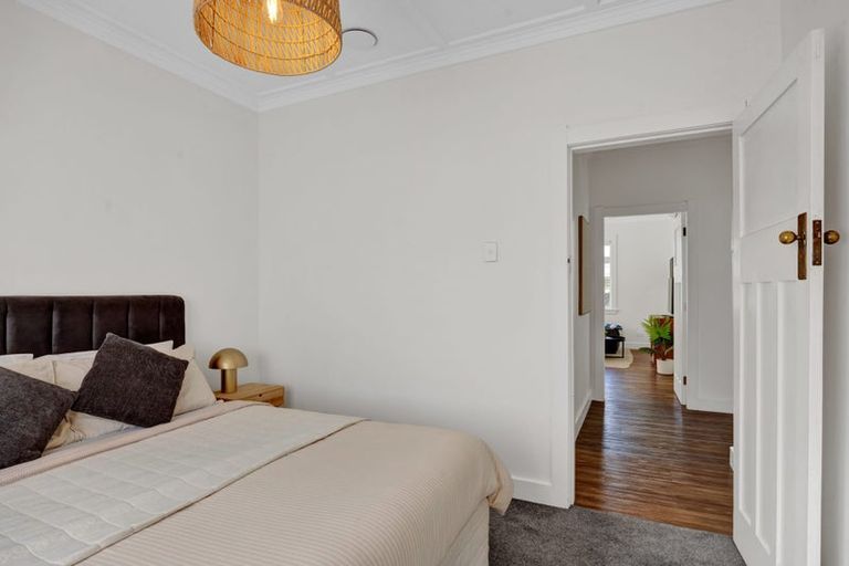 Photo of property in 2 Moana Crescent, Blagdon, New Plymouth, 4310