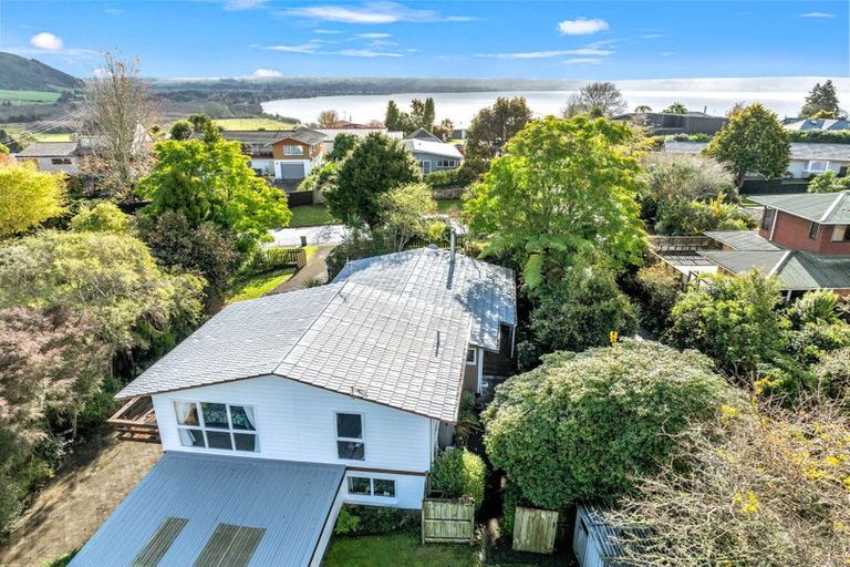 Photo of property in 44 Grand Vue Road, Kawaha Point, Rotorua, 3010