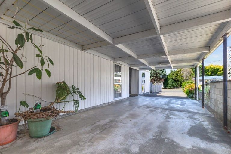Photo of property in 33 Highbury Drive, Levin, 5510