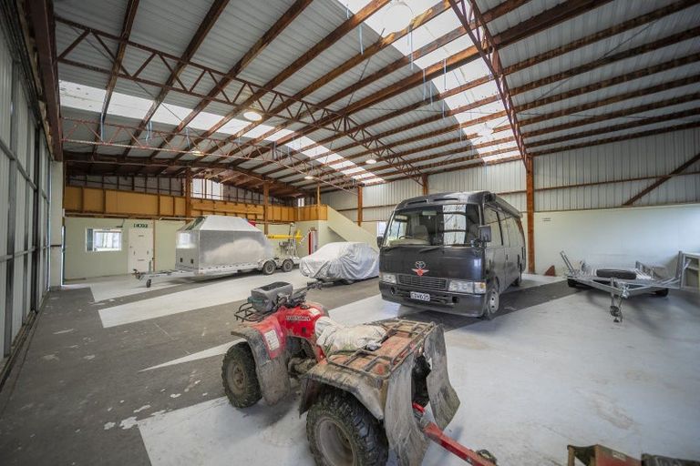 Photo of property in 1127 Te Anau Mossburn Highway, Hillside, Te Anau, 9672