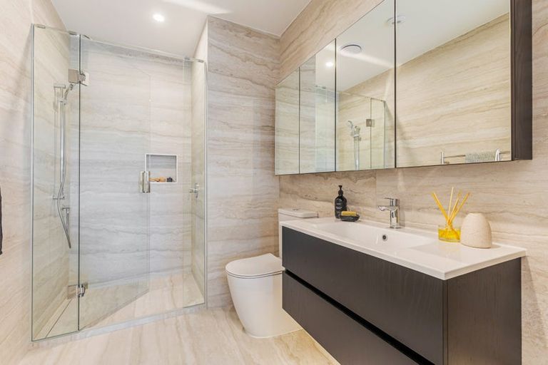 Photo of property in Eaves Bush Parade, Orewa, 0931
